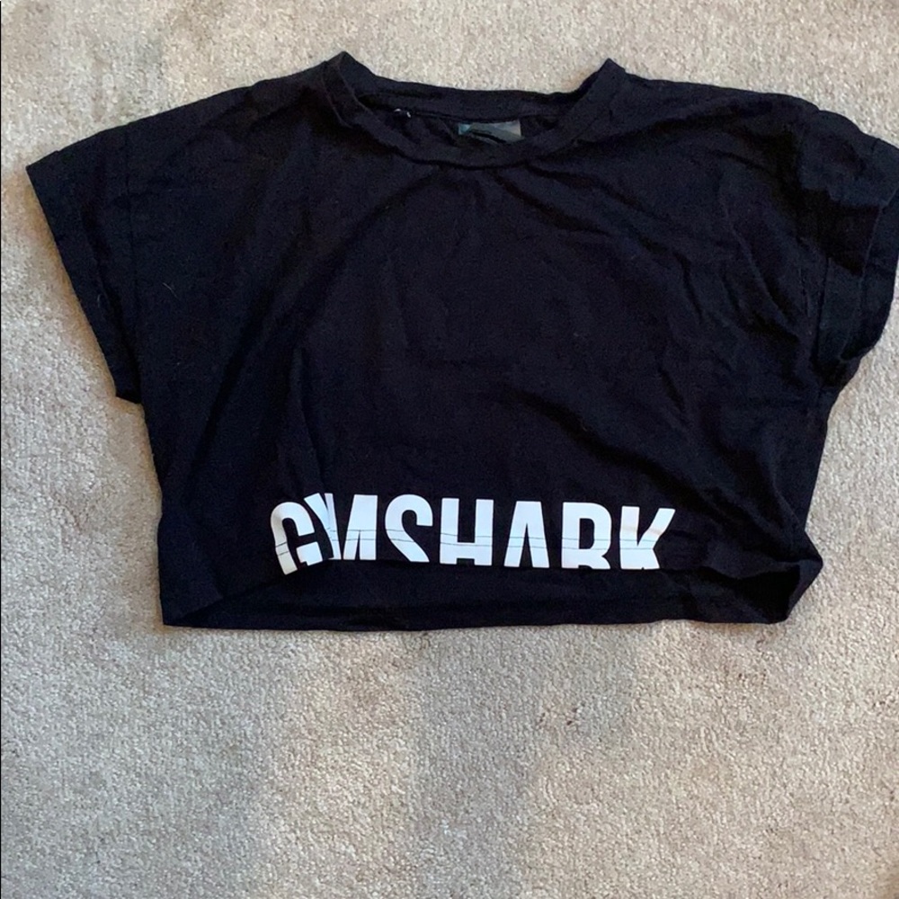 Gym shark crop top